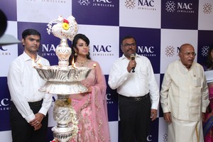 Trisha Launches NAC Jewellers at Kanchipuram